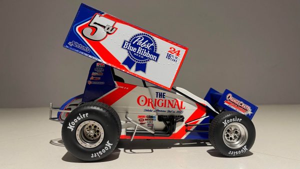 2022 1:18 Scale LUCAS WOLFE. PABST BLUE RIBBON