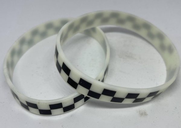 WRIST BAND / GLOW / BLACK/WHITE