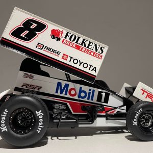 2022 1:18 Scale AARON REUZEL. TOYOTA / MOBIL 1